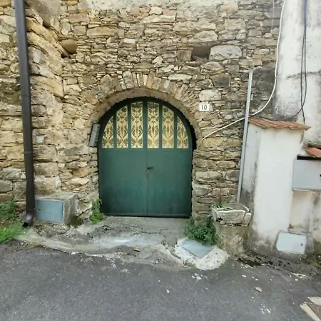 Maison De Village Ligurienne * Borganzo